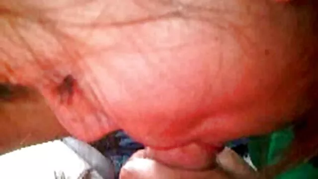 انجمن بدون ثبت نام  سکس در عکس سکسی دختر حشری توالت