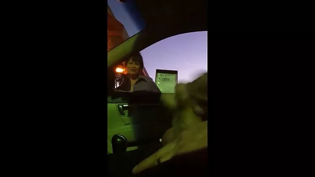 انجمن بدون ثبت نام  شخص پس از رابطه جنسی با جوجه موی قرمز اجازه می دهد تا یک دوست خال کوبی او عکس سکس با دختر را در مانگا گرفتار کند