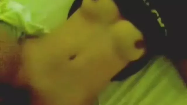انجمن بدون ثبت نام  بلک فکر یک دیک بزرگ عکس دخترو پسر سکسی را در گربه دختر سفید در آشپزخانه قرار داد