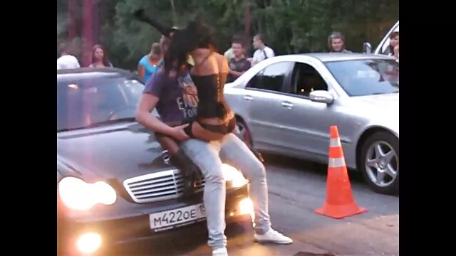انجمن بدون ثبت نام  دو مرد همسران خود را درون واژن عکس سکسی دختر حشری های یکدیگر پر کرده و باسن گسترده آنها را سوراخ می کنند