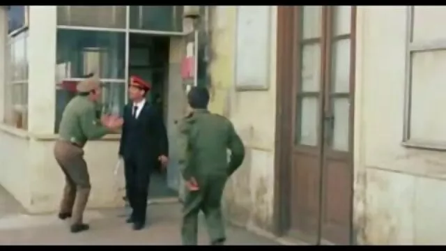 انجمن بدون ثبت نام  MILF با سینه های بزرگ دست های خود را عکس دوست دختر سکسی درون عصا های یک لزبین جوان وارد می کند